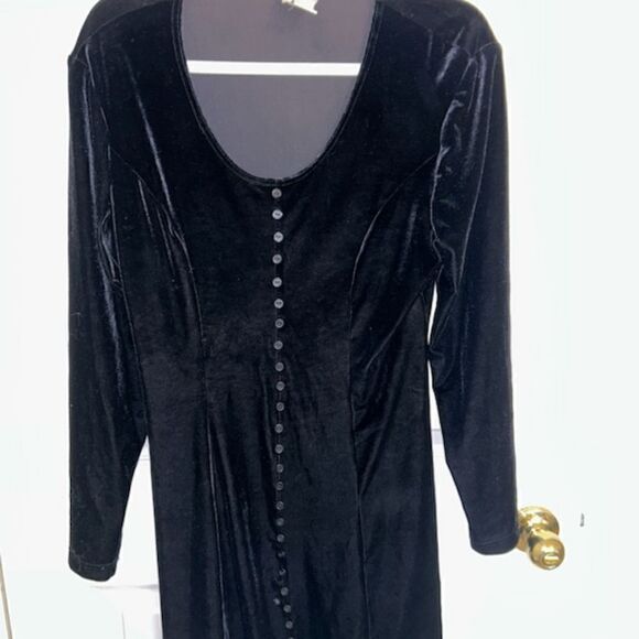 90's Goth Black Velvet Long Sleeve Mini Dress Size 9/10 By DJ Ltd. - Picture 2 of 5